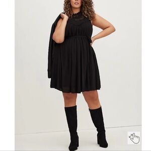 TORRID NWT MINI CRINKLE GAUZE CROCHET DRESS